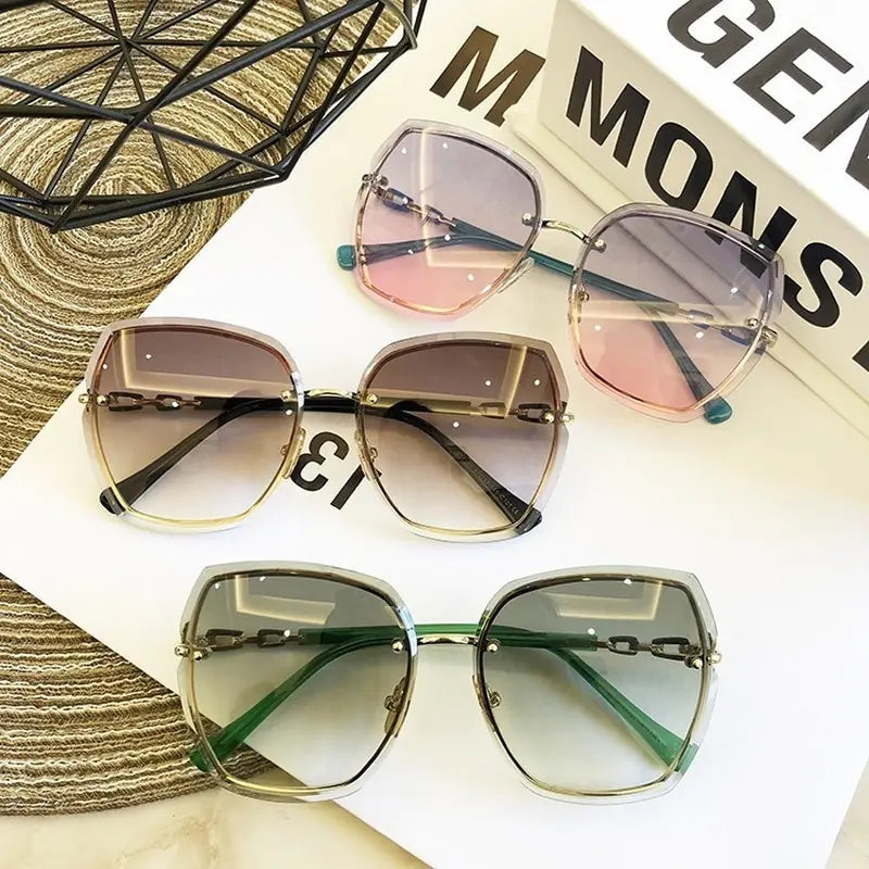 ETHEREAL Rimless Square Sunglasses