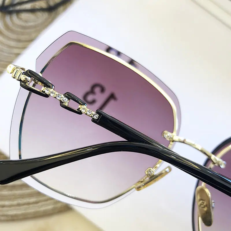 ETHEREAL Rimless Square Sunglasses
