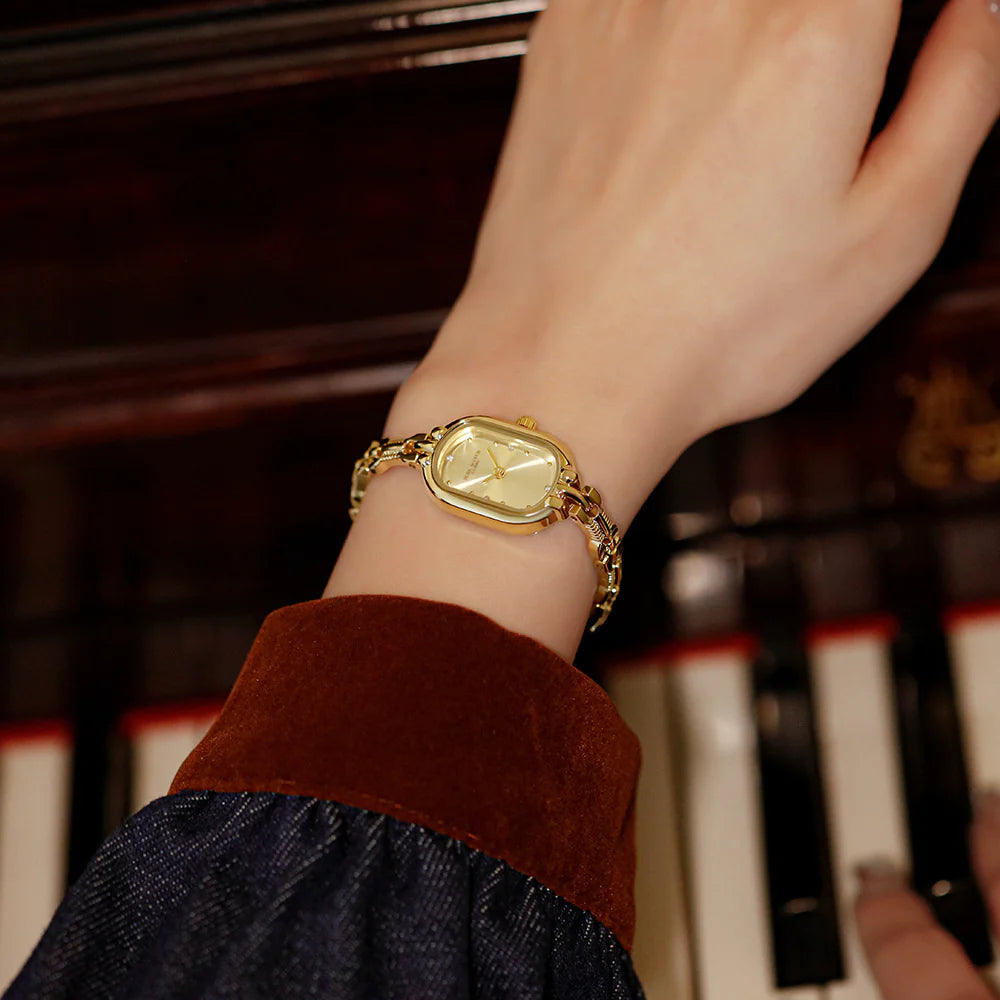 ETHEREAL Oval Gold Quartz Watch