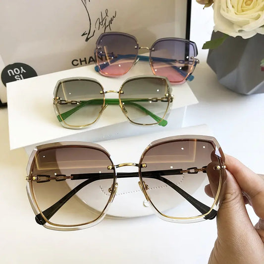 ETHEREAL Rimless Square Sunglasses